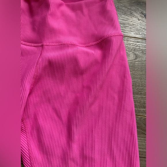 Zyia Active Pink Reve Hi-Rise Capri 20" Size 4-6 Ribbed Barbie pink material - Picture 5 of 8